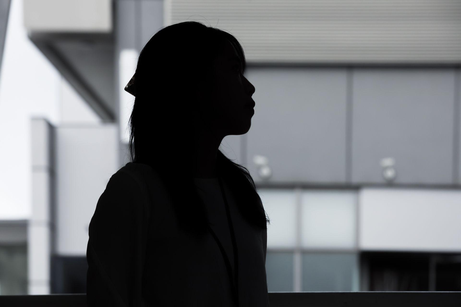 口ゴボの人のシルエット