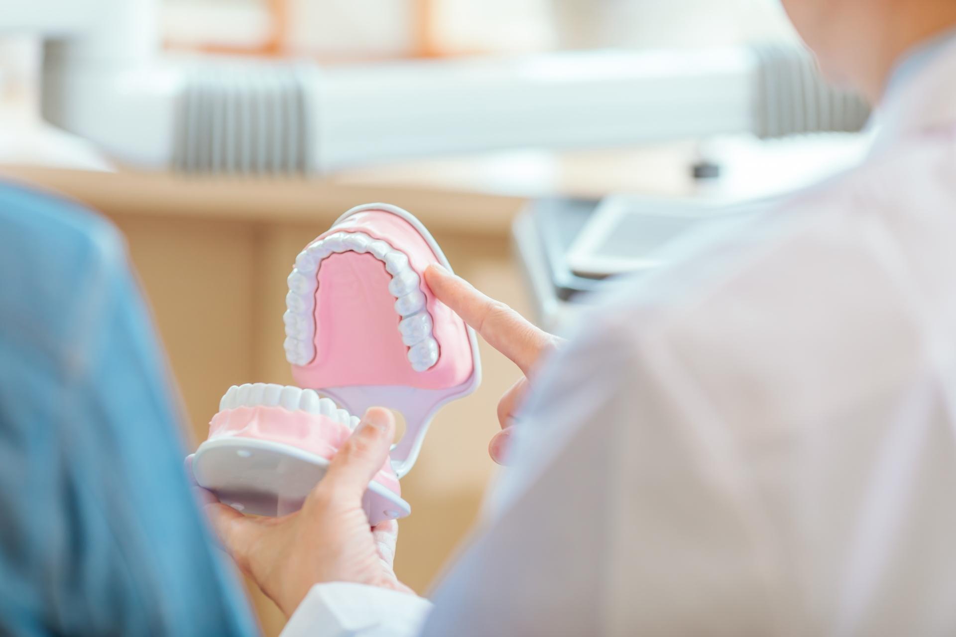 Oh my teethで上の歯だけ矯正できる?気になるところだけなおせるの?