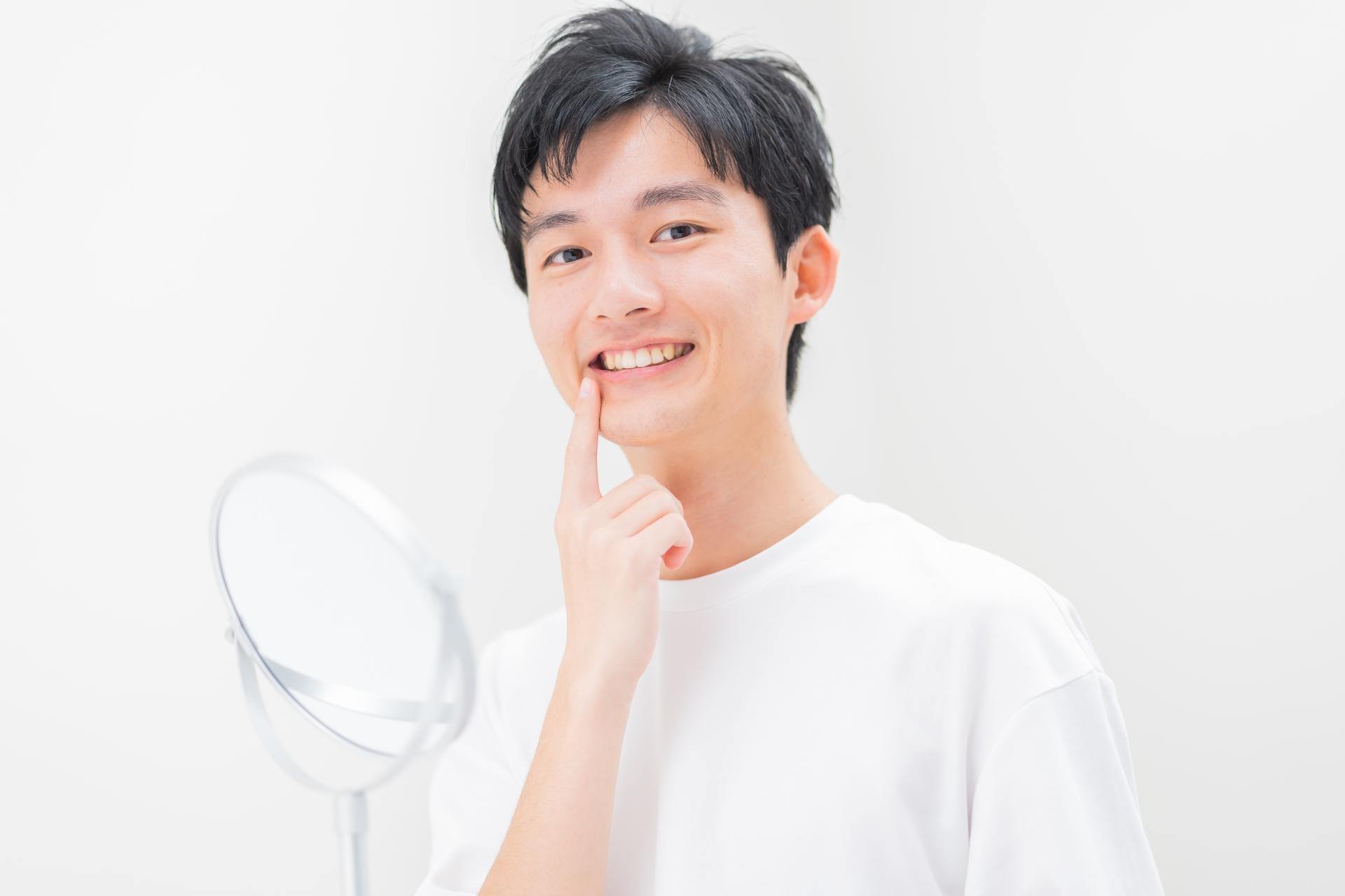 20代の歯科矯正のデメリットは?早いうちに治療したほうがいい?