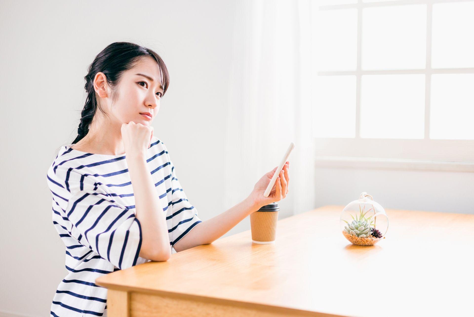 藤田ニコルさんは歯をセラミックで矯正!歯科矯正との違いも解説